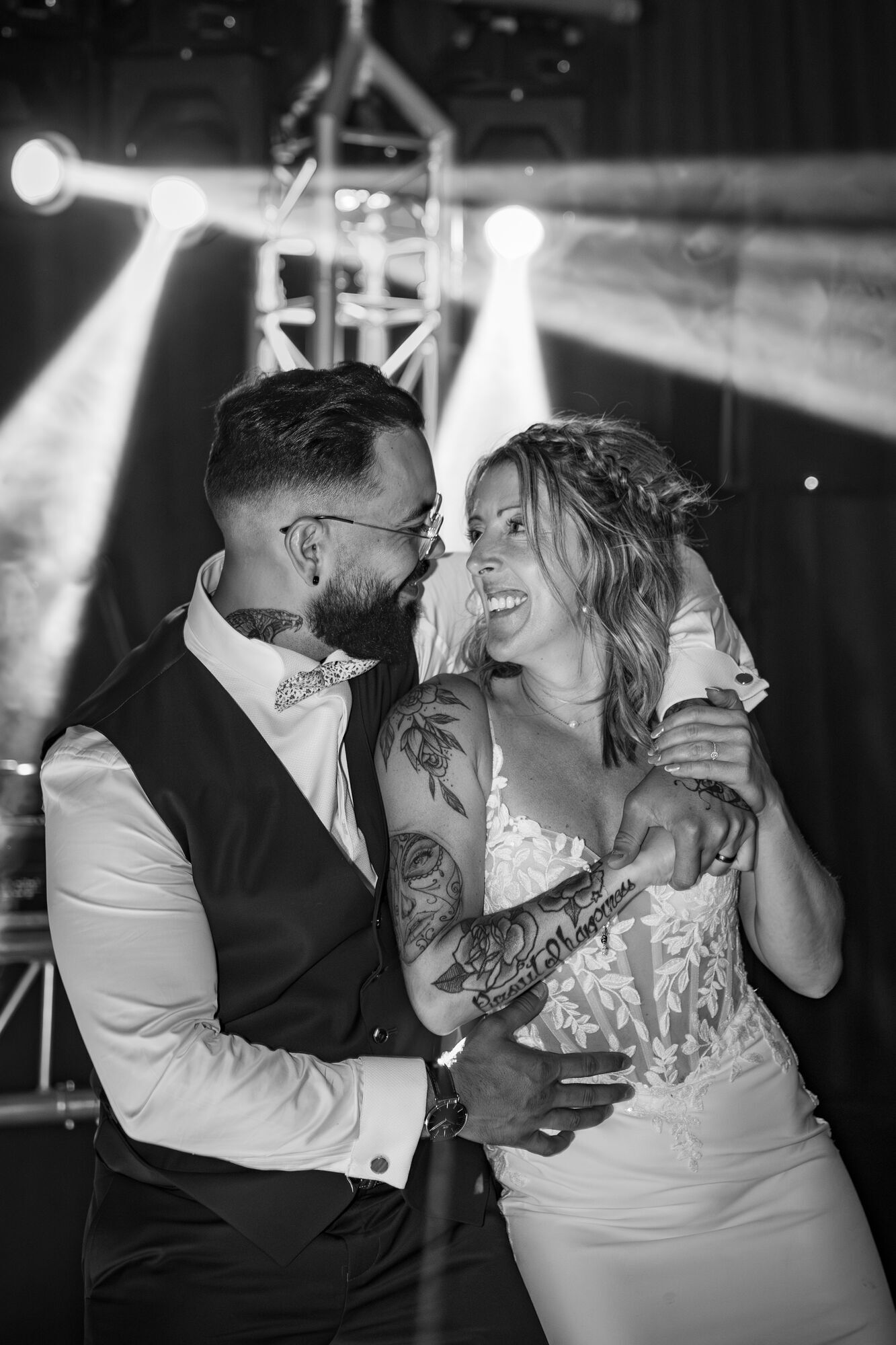 La première danse, en noir et blanc